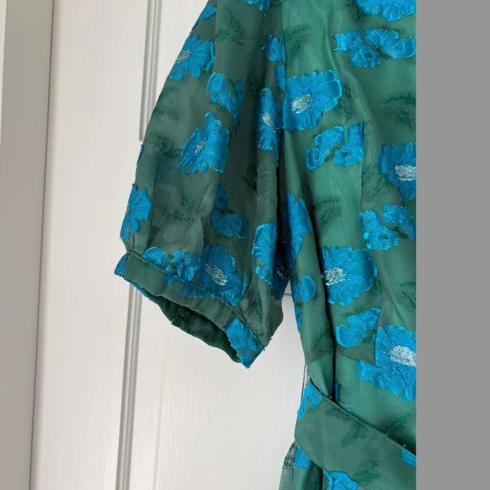 Green Floral Maxi Dress with Tie Waist - Picture 8 of 9